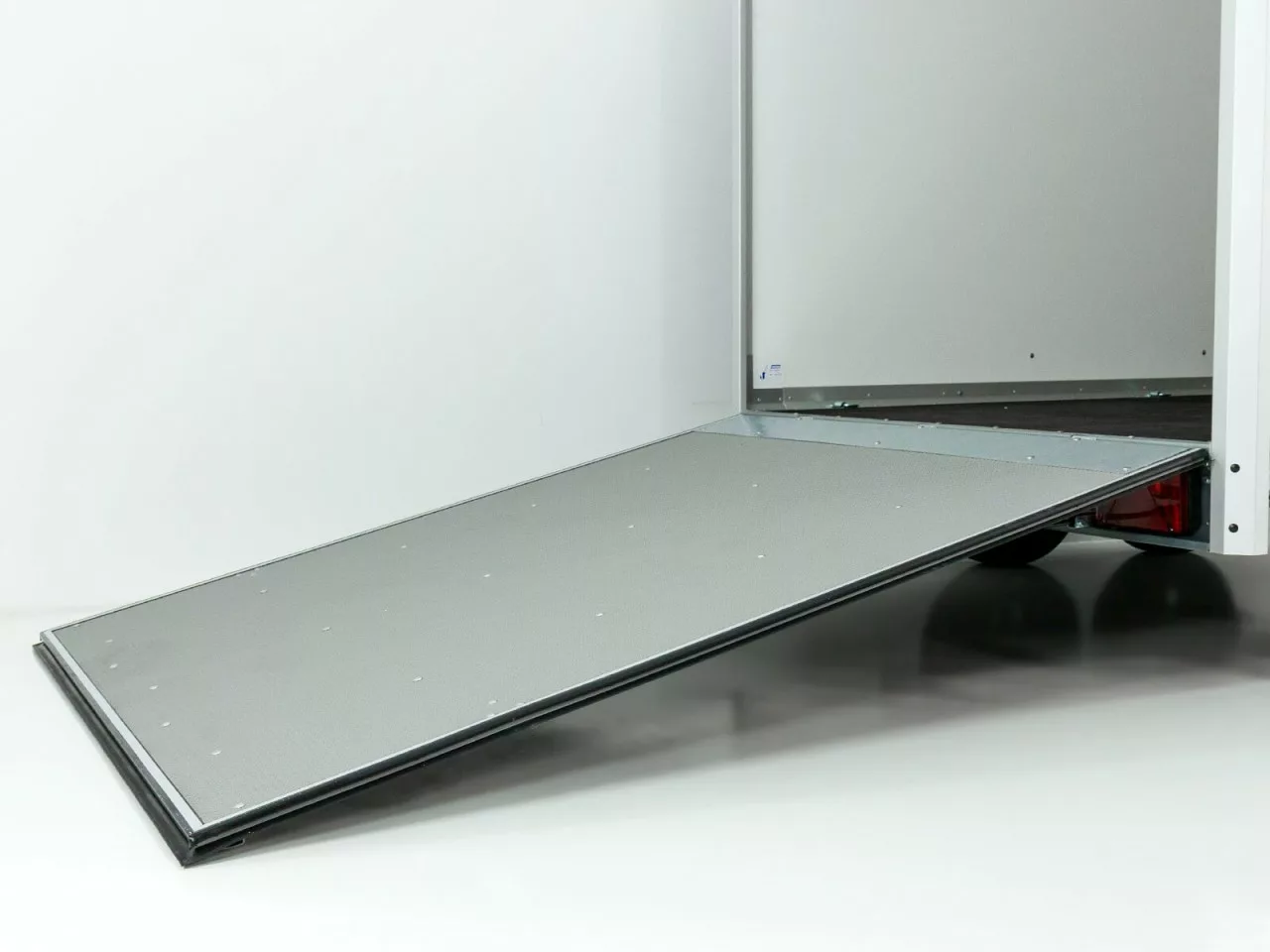 variant kofferanhänger black edition 168x302cm h:188 2,0t|rampe variant kofferanhänger black edition 168x302cm h:188 2,0t|rampe