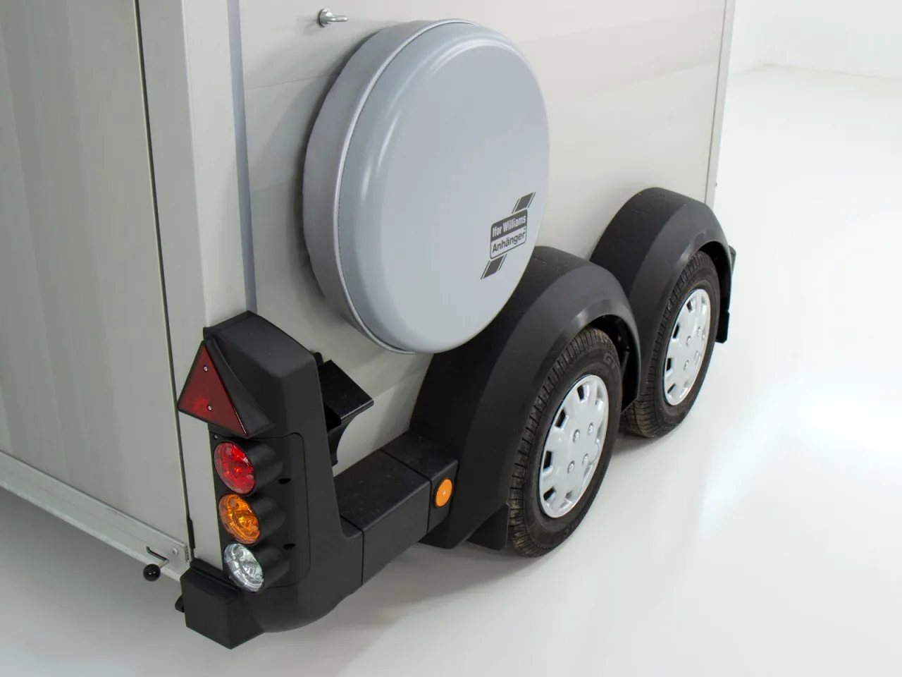 ifor williams pferdeanhänger hbx 511|sattelkammer|neues modell|rot ifor williams pferdeanhänger hbx 511|sattelkammer|neues modell|rot