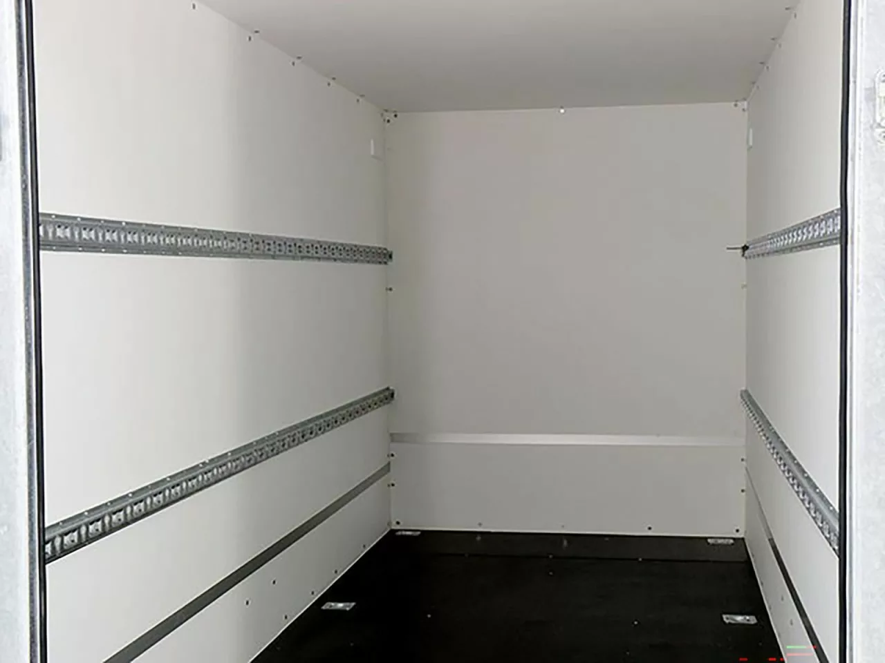 blyss kofferanhänger 146x357cm höhe:180cm 1,3t|rampe blyss kofferanhänger 146x357cm höhe:180cm 1,3t|rampe