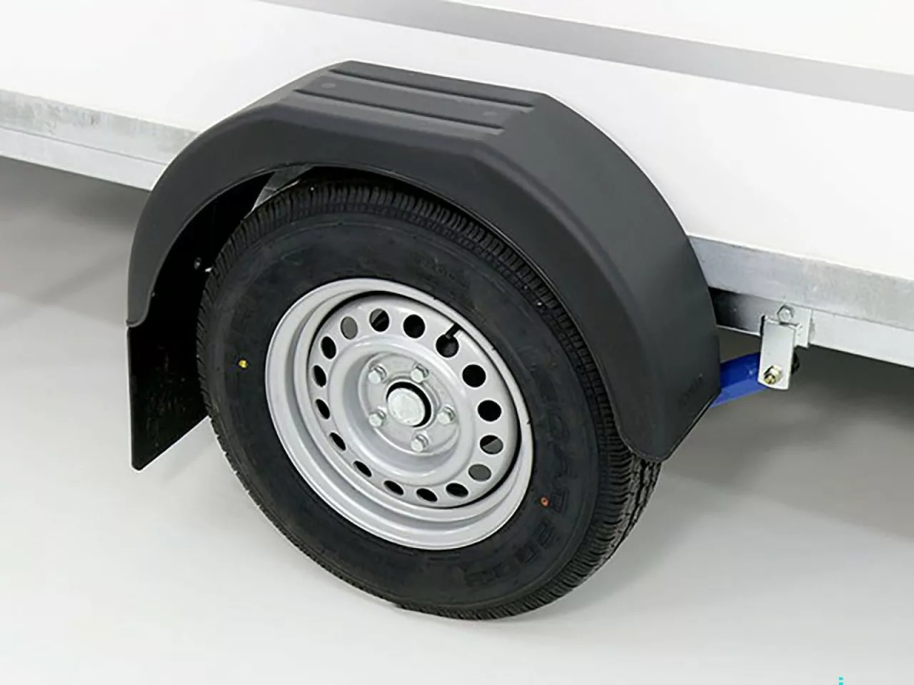 blyss kofferanhänger 146x357cm höhe:180cm 1,3t|rampe blyss kofferanhänger 146x357cm höhe:180cm 1,3t|rampe